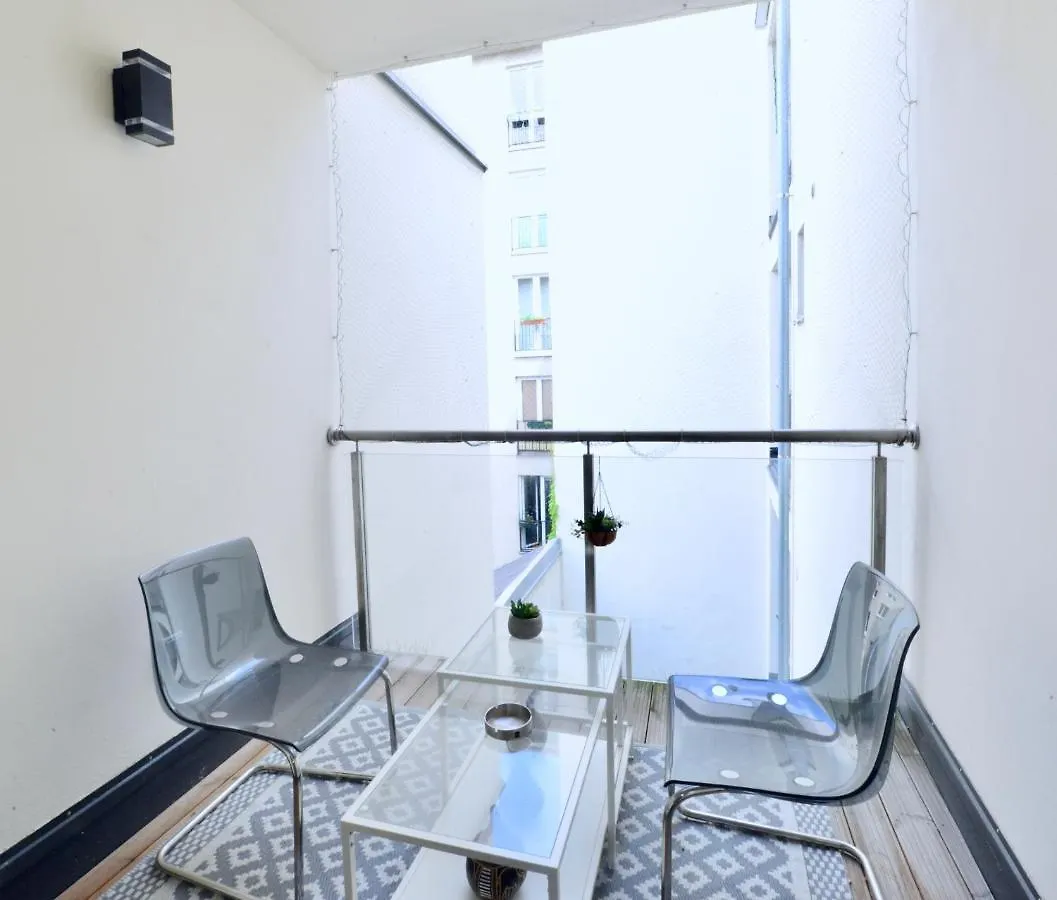 Vintage Apartment With Balcony And Parking II Wien